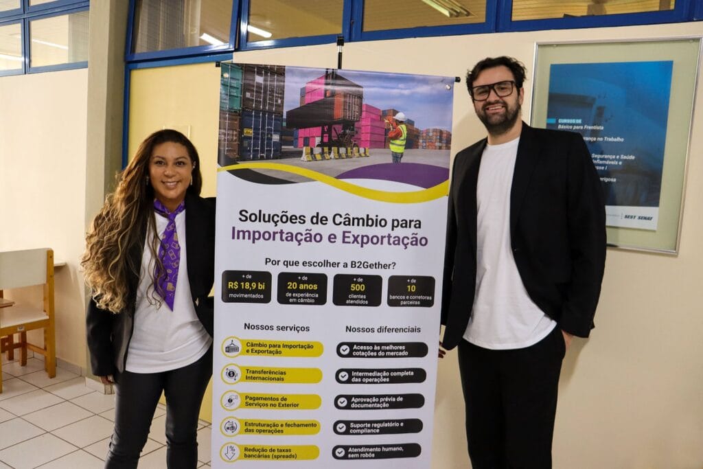 Na imagem, estão a Janaina Assis e o Diego Zia, sócios-fundadores da B2Gether, empresa especializada em câmbio para importação e exportação, participando da Rodada de Negócios patrocinada pelo Sebrae Marília.